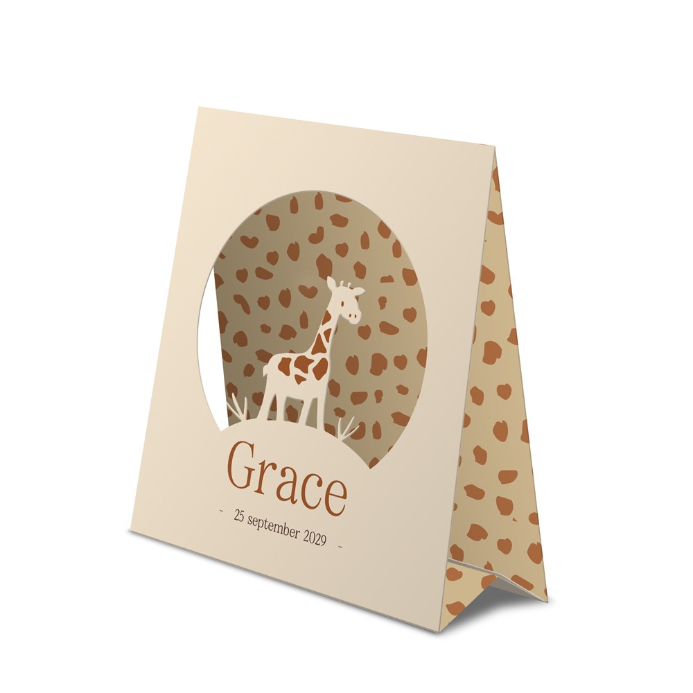 Geboortekaartje meisje met vrolijke giraffe in een bijzondere giraf doorkijk tentkaartje - Grace