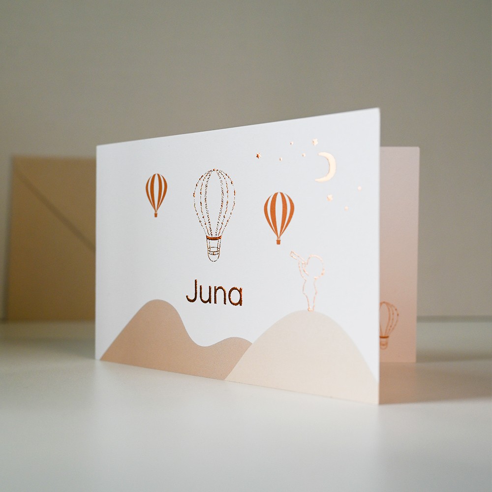 Geboortekaartje meisje met luchtballonen en grote broer in koperfolie - Juna