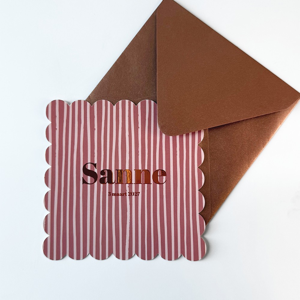 Geboortekaartje meisje met koperfolie en trendy strepen in unieke vorm - Sanne