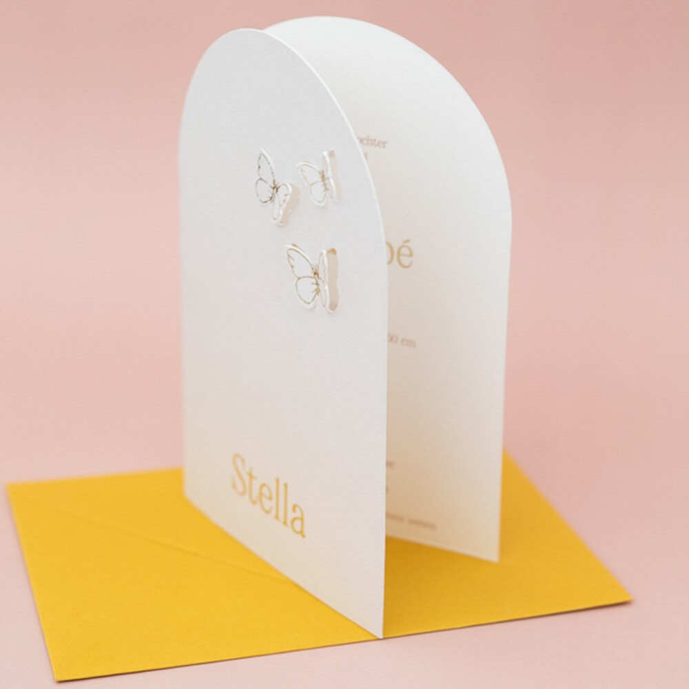 Geboortekaartje voor een dochter in boogvorm met goudfolie vlinders - Stella