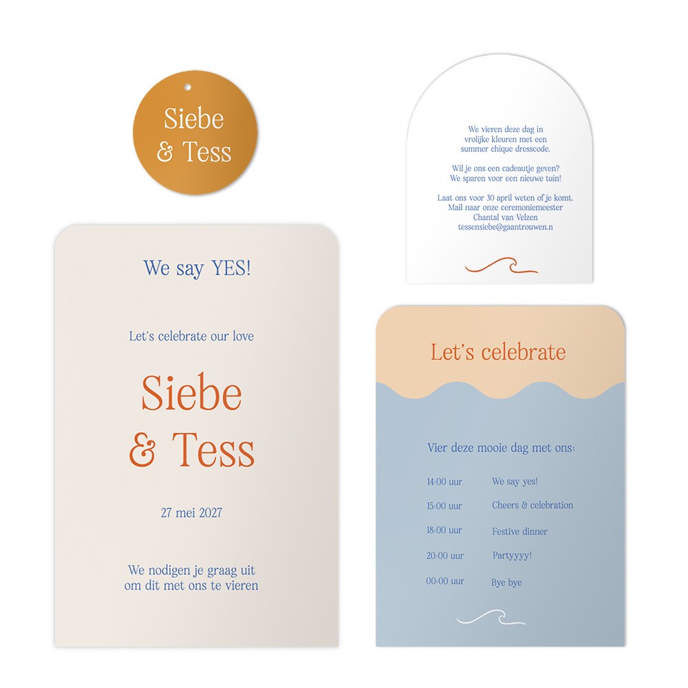 Trouwkaart met strand thema in originele stapel vorm met speelse illustraties